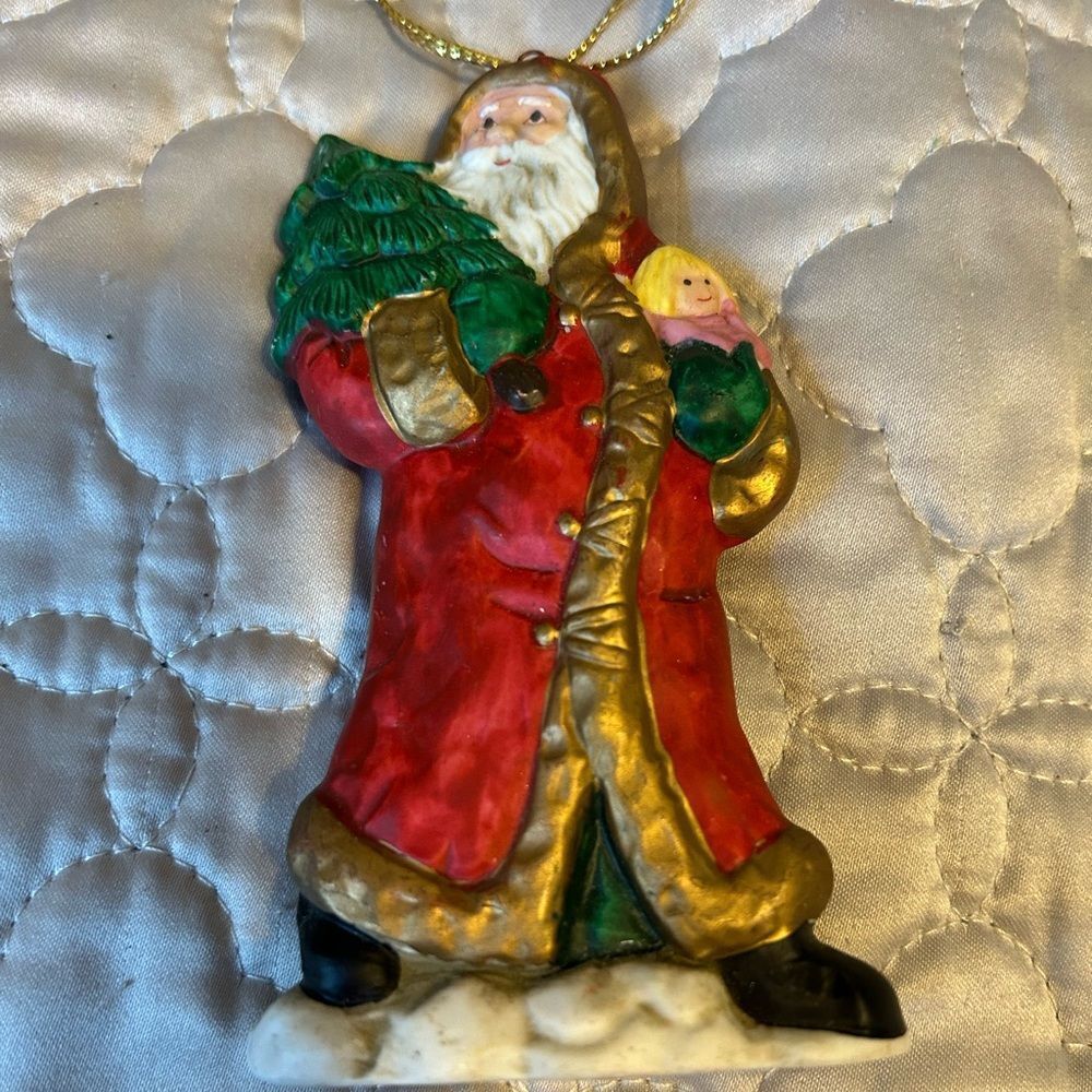 Vintage Russ "A Visit from St. Nick" porcelain ornament.